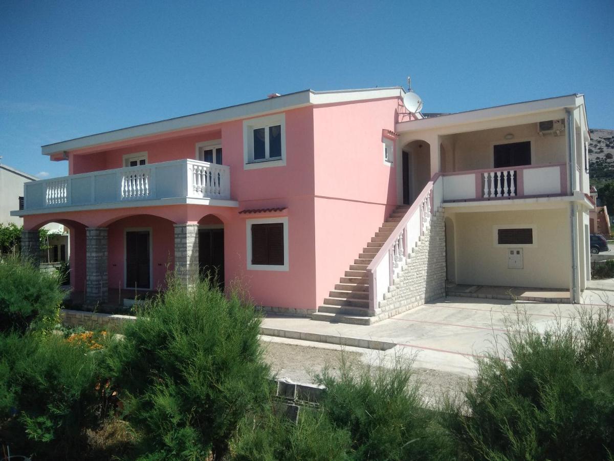 Apartmani Peko Pag Town Exterior foto
